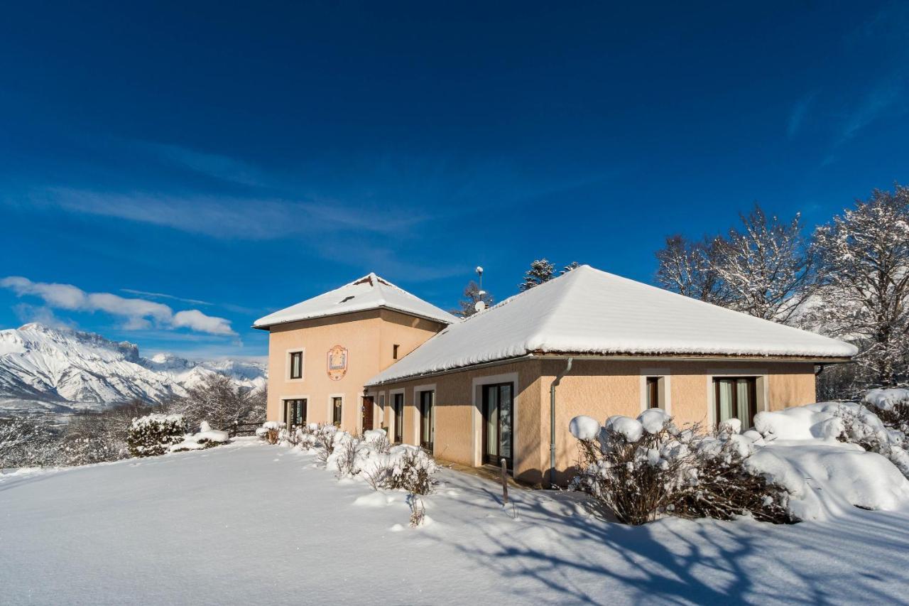 "La Combe Fleurie" Appartements & Chambres Saint-Bonnet-en-Champsaur Exterior photo