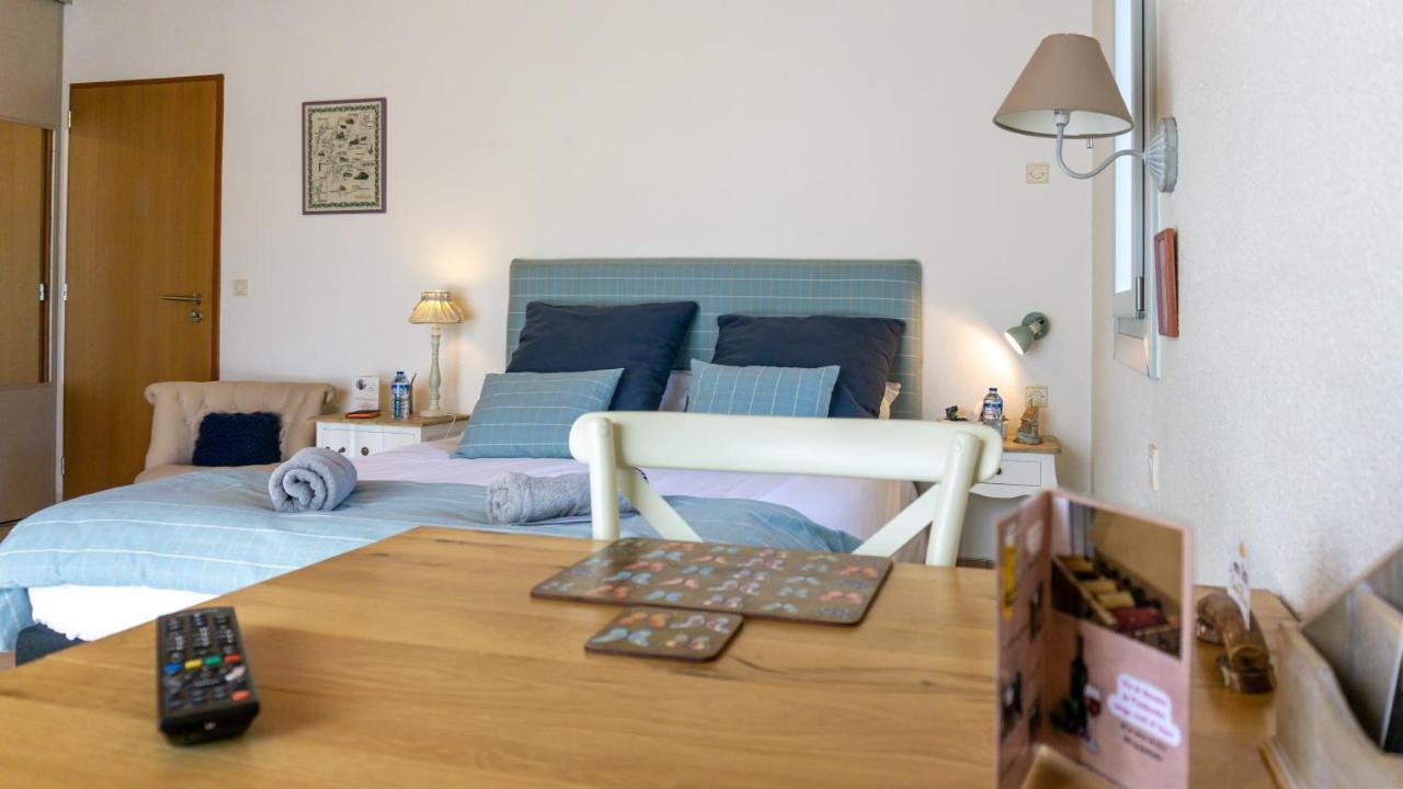 "La Combe Fleurie" Appartements & Chambres Saint-Bonnet-en-Champsaur Exterior photo