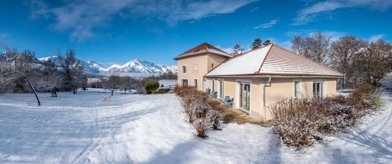 "La Combe Fleurie" Appartements & Chambres Saint-Bonnet-en-Champsaur Exterior photo