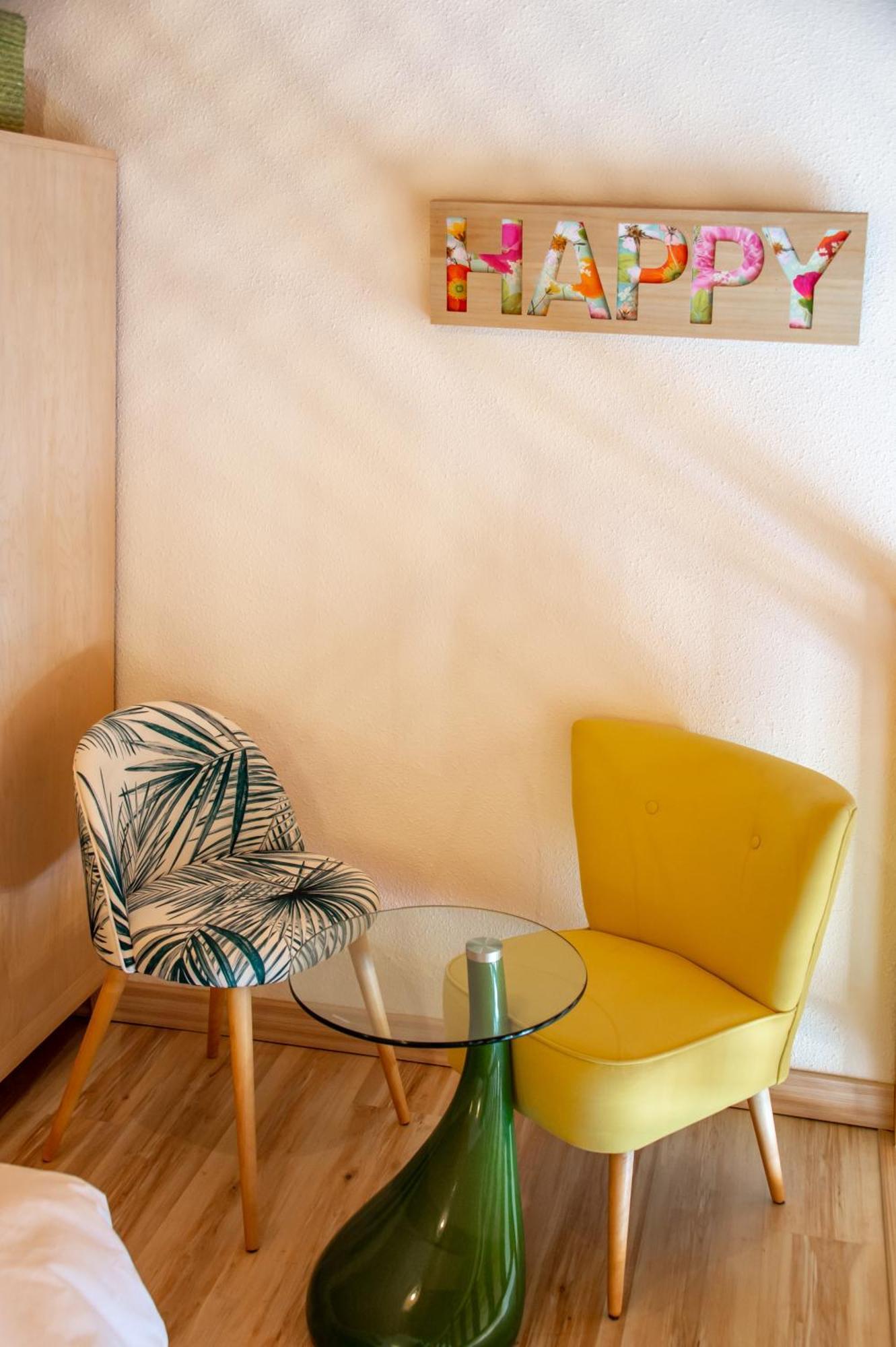 "La Combe Fleurie" Appartements & Chambres Saint-Bonnet-en-Champsaur Room photo