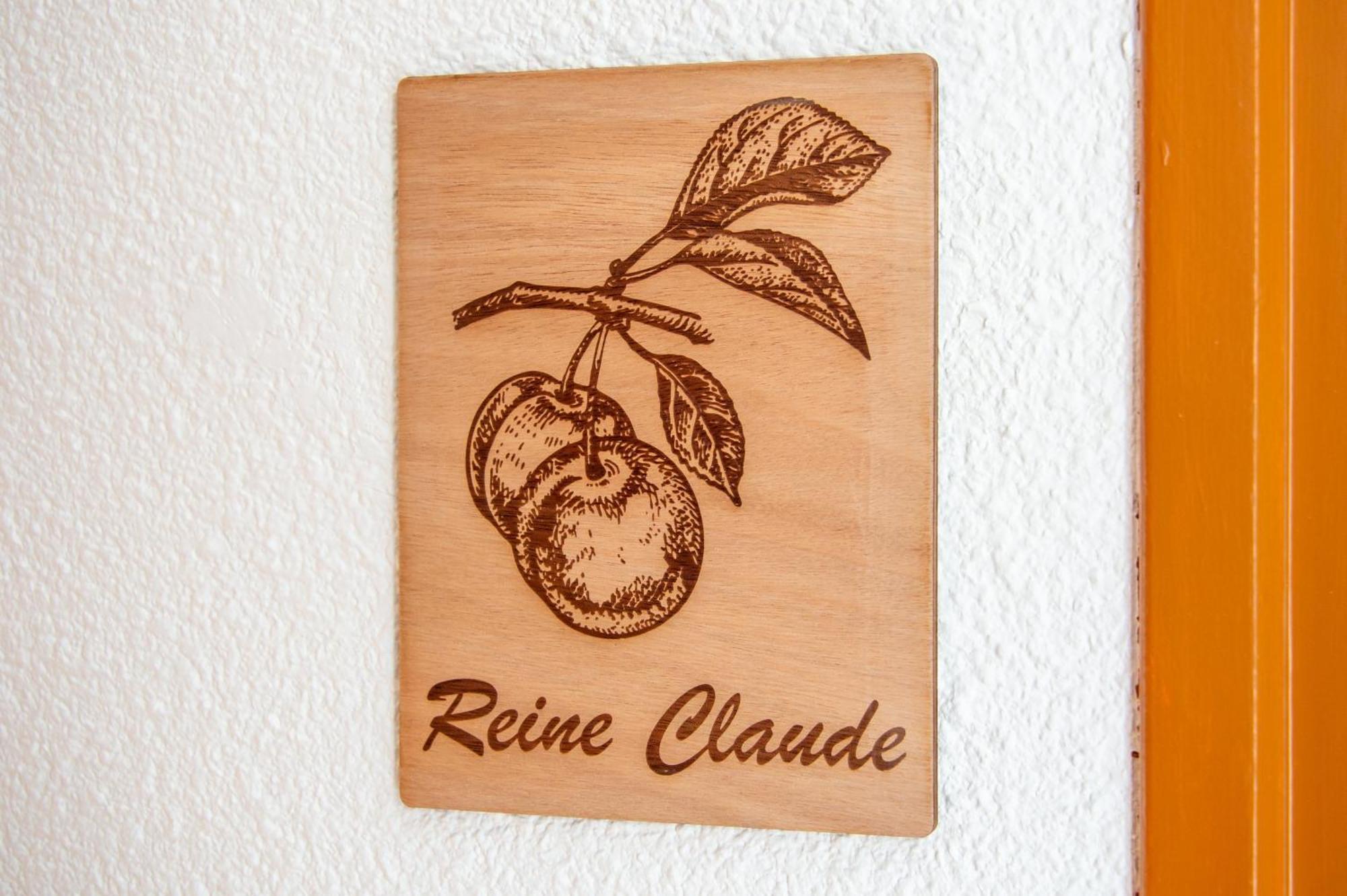 "La Combe Fleurie" Appartements & Chambres Saint-Bonnet-en-Champsaur Room photo