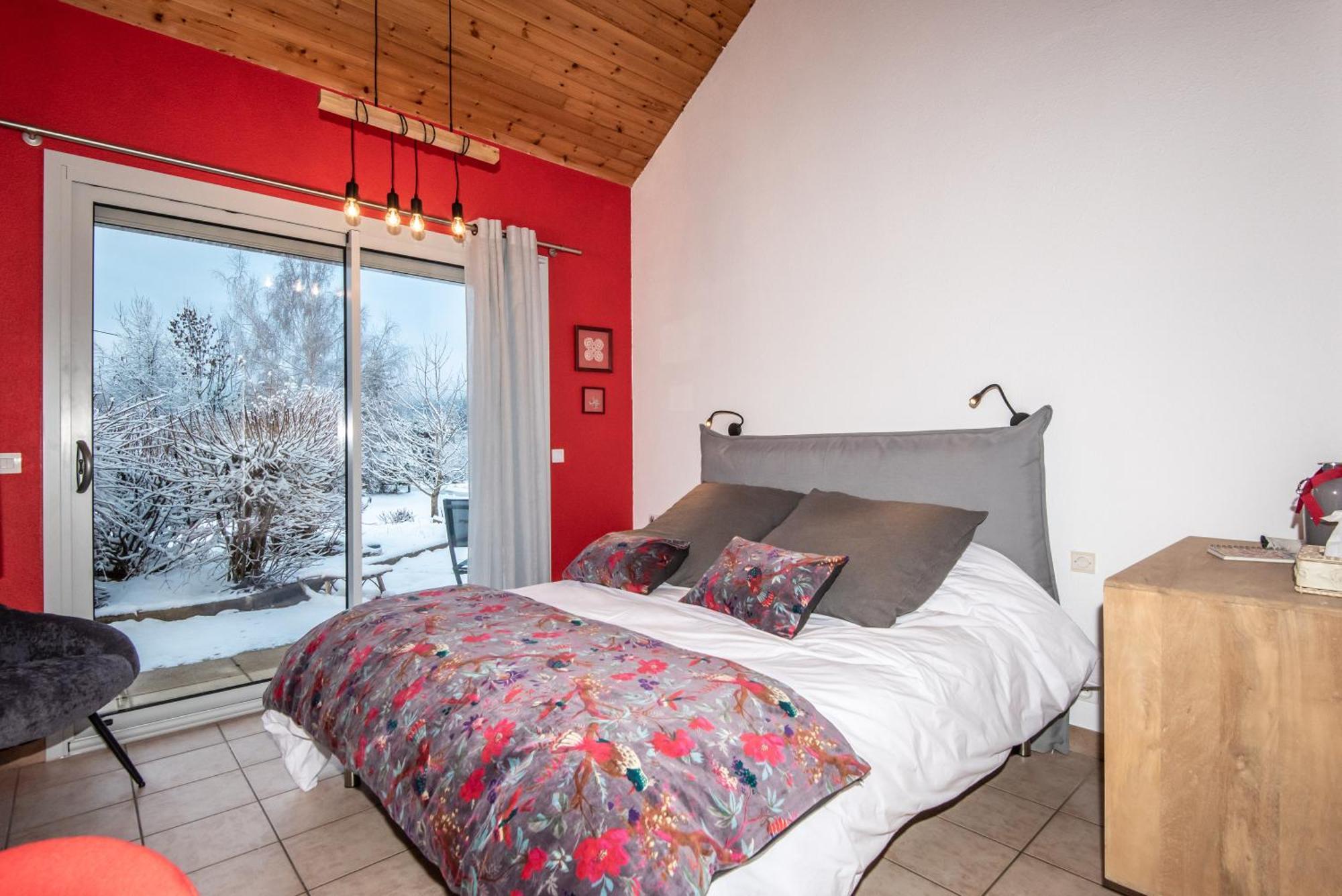 "La Combe Fleurie" Appartements & Chambres Saint-Bonnet-en-Champsaur Room photo