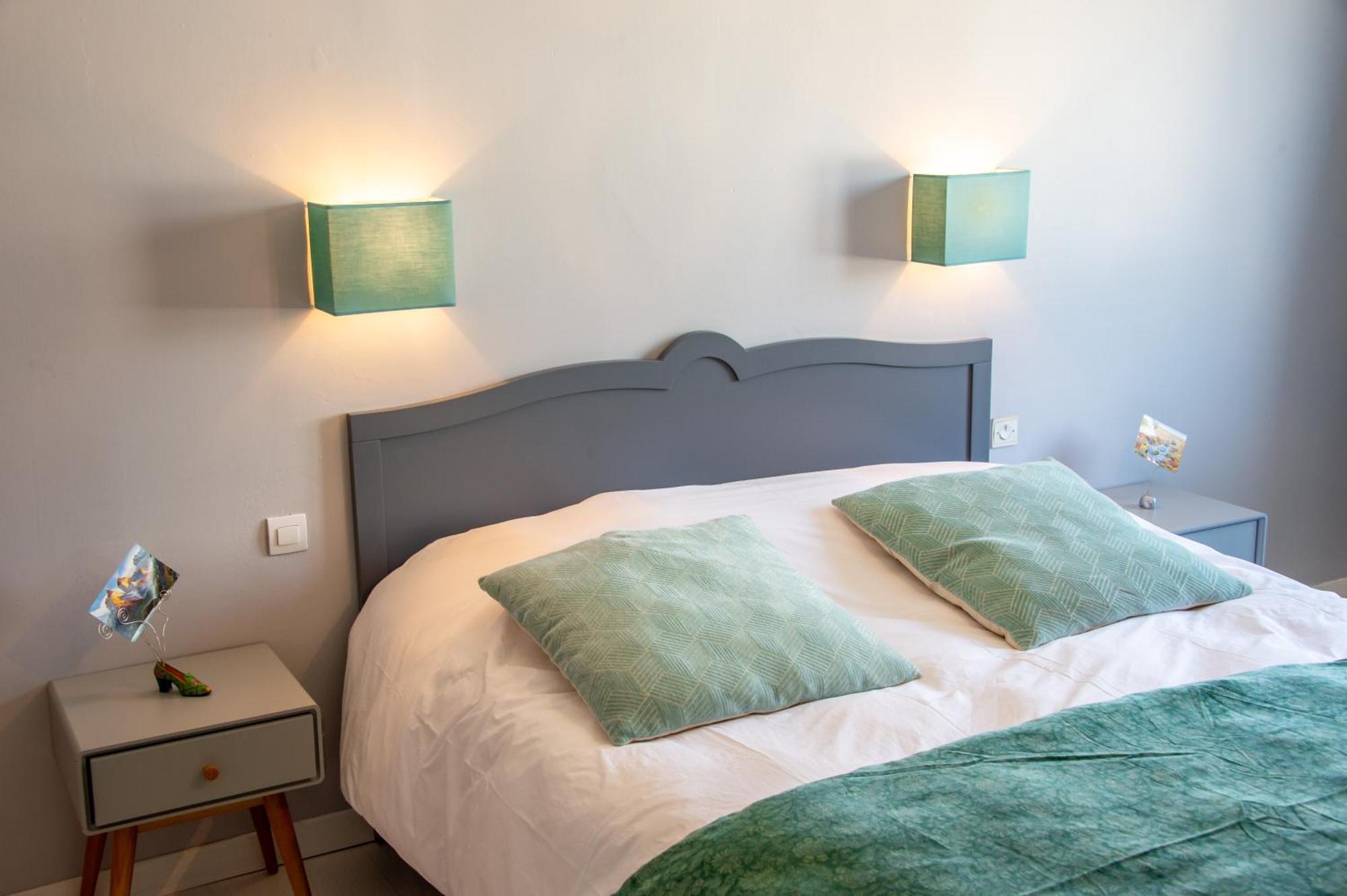 "La Combe Fleurie" Appartements & Chambres Saint-Bonnet-en-Champsaur Room photo