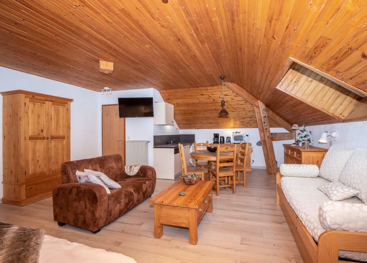 "La Combe Fleurie" Appartements & Chambres Saint-Bonnet-en-Champsaur Exterior photo