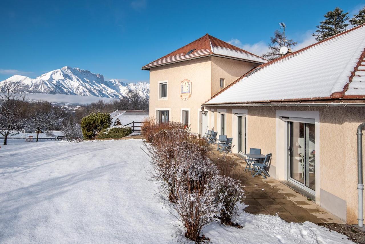 "La Combe Fleurie" Appartements & Chambres Saint-Bonnet-en-Champsaur Exterior photo
